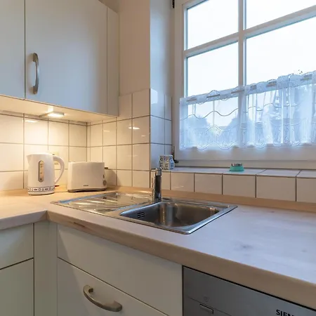 Mit Kamin In Einer Eigentumswohnung, Cleaning Included 아파트